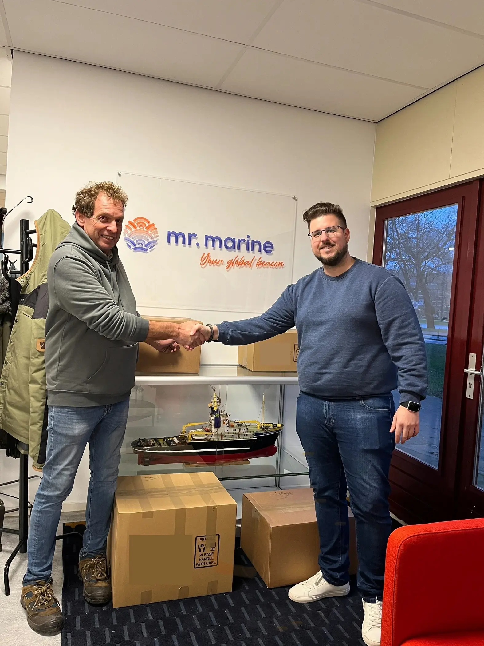 Mr. Marine Stichting Hand to Hand